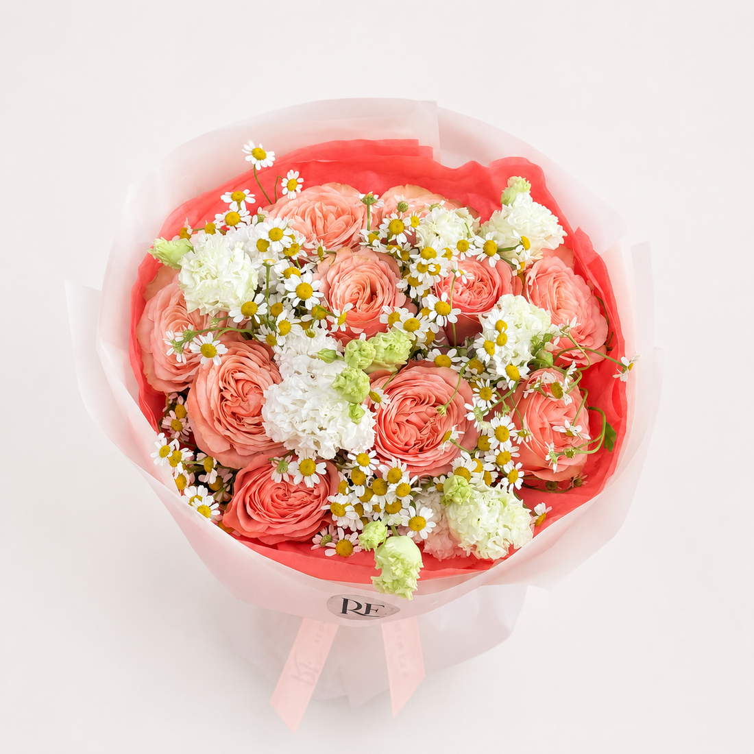 Peachy Roses and Daisies